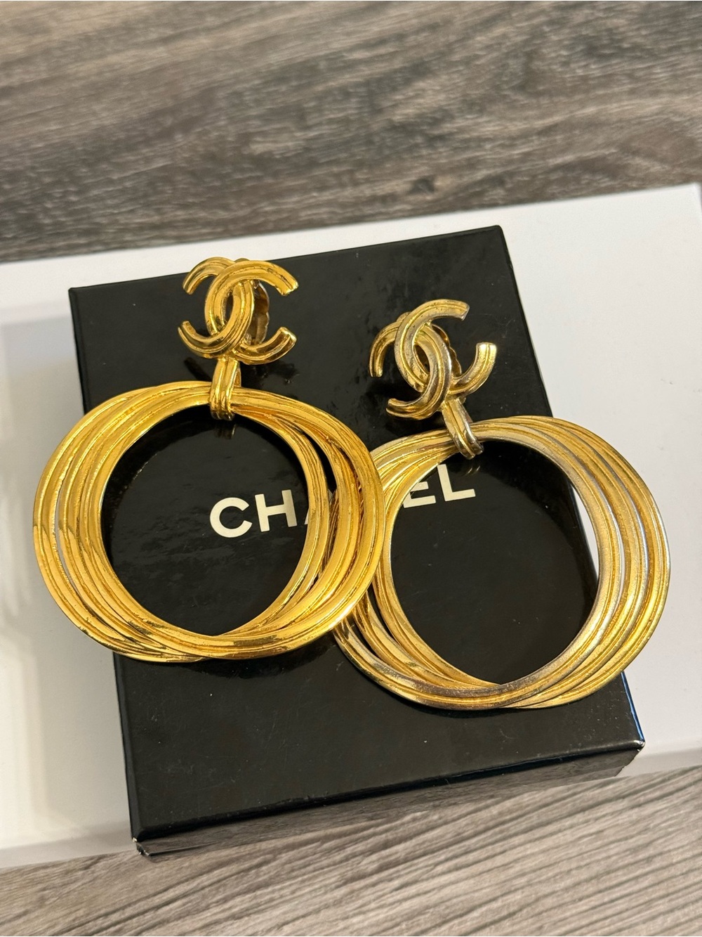 Chanel XL Vintage Gold Hoop CC Statement Clip On Dangle Earrings - Picture 3 of 12